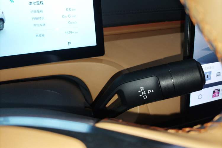 Used Geely Galaxy Xingjian 7 EM-i 2025 120km Exploration+ Version Gear Lever
