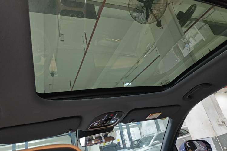 Used Geely Galaxy Xingjian 7 EM-i 2025 120km Navigator Edition Headliner