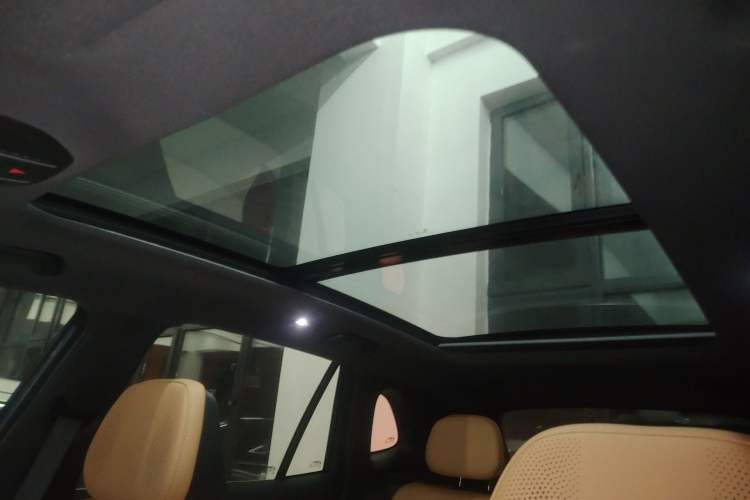 Used Geely Galaxy Xingjian 7 EM-i 2025 120km Navigator Edition Headliner