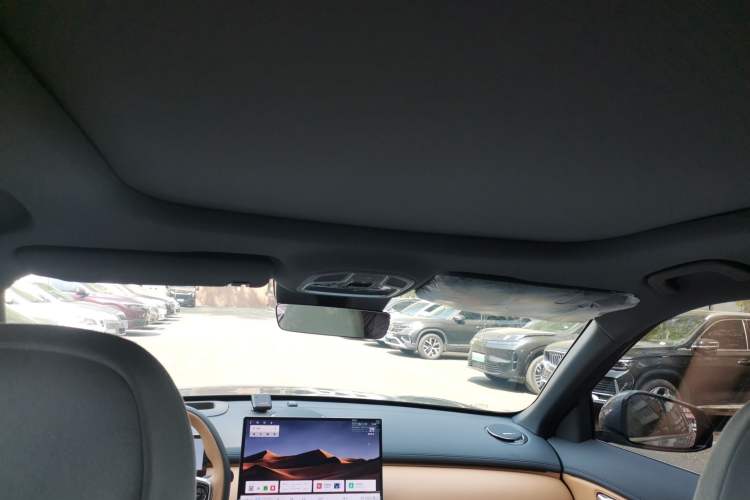 Used Geely Galaxy Xingjian 7 EM-i 2025 120km Exploration+ Version Headliner