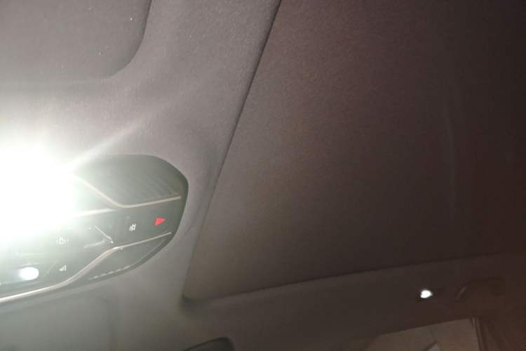 Used Geely Galaxy Xingjian 7 EM-i 2025 120km Navigator Edition Headliner