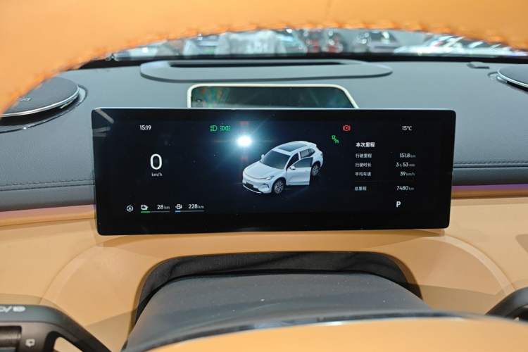 Used Geely Galaxy Xingjian 7 EM-i 2025 120km Navigator Edition Instrument Cluster