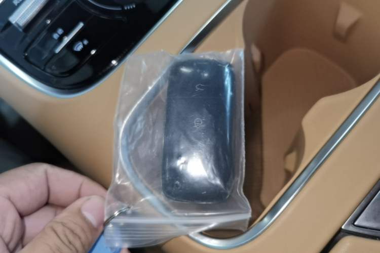 Used Geely Galaxy Xingjian 7 EM-i 2025 120km Navigator Edition Interior 1