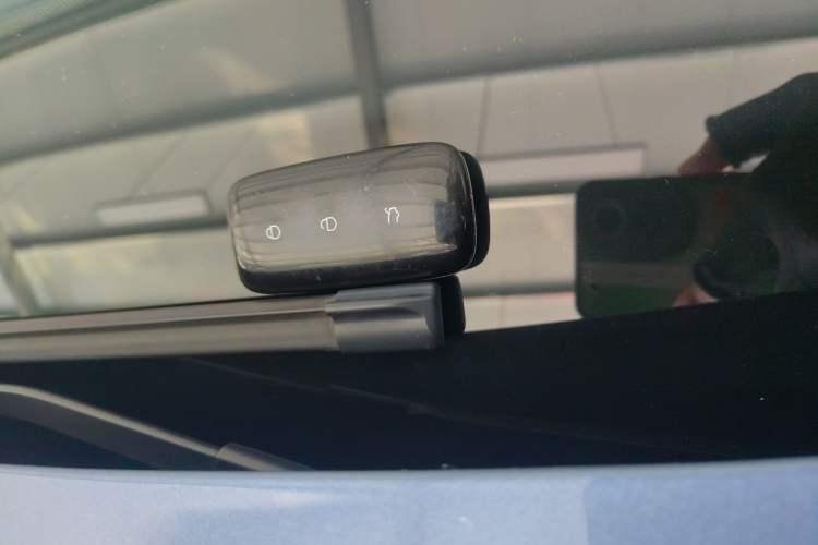 Used Geely Galaxy Xingjian 7 EM-i 2025 120km Navigator Edition Interior 1