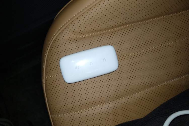 Used Geely Galaxy Xingjian 7 EM-i 2025 120km Navigator Edition Interior 1