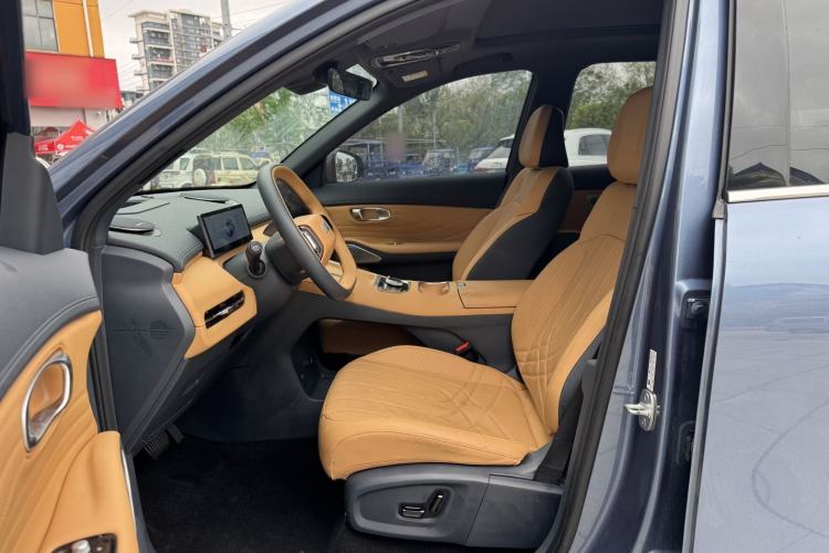 Used Geely Galaxy Xingjian 7 EM-i 2025 120km Exploration+ Version Interior 3