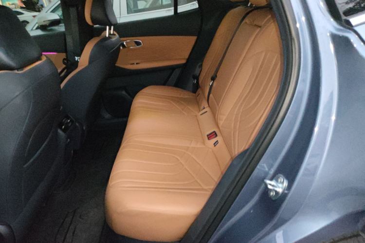 Used Geely Galaxy Xingjian 7 EM-i 2025 120km Navigator Edition Interior 4