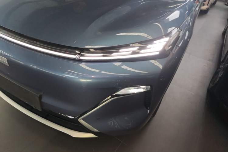 Used Geely Galaxy Xingjian 7 EM-i 2025 120km Navigator Edition Left Front Headlight
