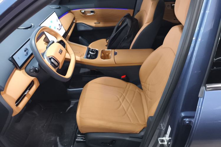 Used Geely Galaxy Xingjian 7 EM-i 2025 120km Navigator Edition Left Front Seat