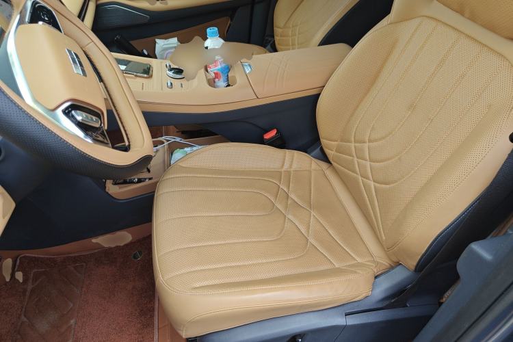 Used Geely Galaxy Xingjian 7 EM-i 2025 120km Navigator Edition Left Front Seat