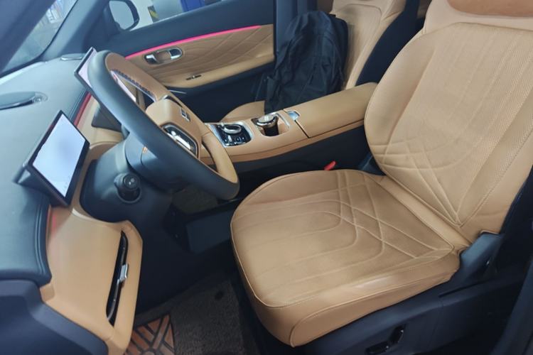 Used Geely Galaxy Xingjian 7 EM-i 2025 120km Navigator Edition Left Front Seat