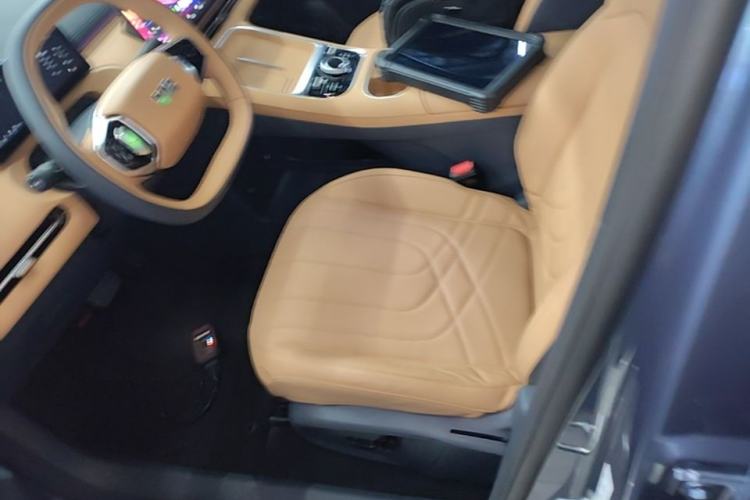 Used Geely Galaxy Xingjian 7 EM-i 2025 120km Navigator Edition Left Front Seat