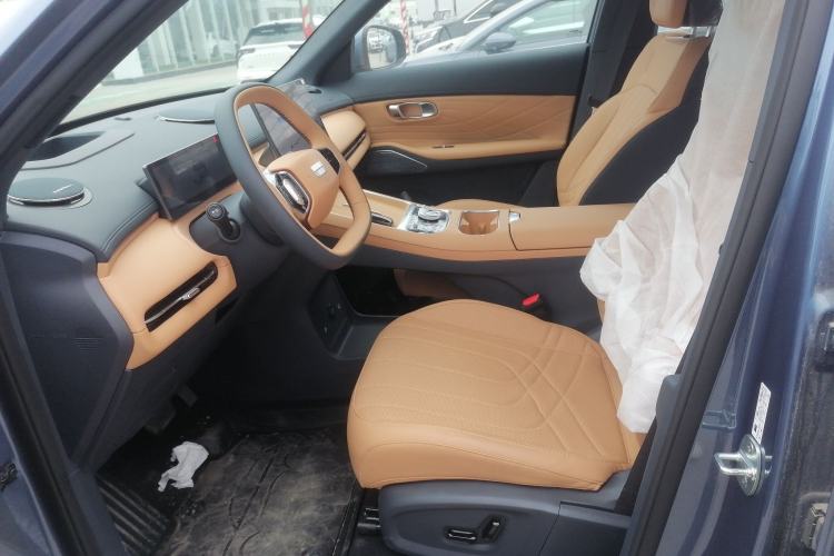 Used Geely Galaxy Xingjian 7 EM-i 2025 120km Navigator Edition Left Front Seat