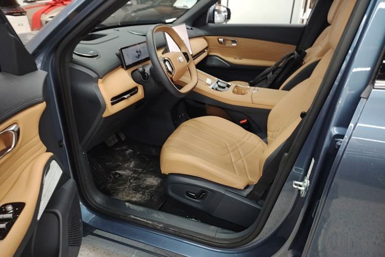 Used Geely Galaxy Xingjian 7 EM-i 2025 120km Navigator Edition Left Front Seat