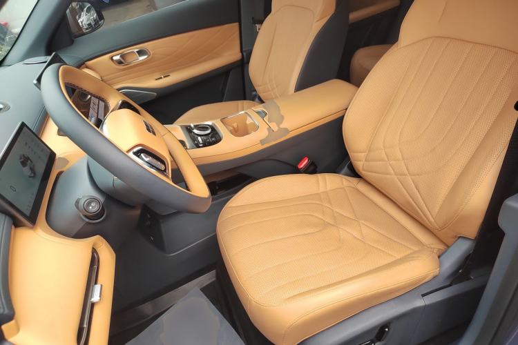 Used Geely Galaxy Xingjian 7 EM-i 2025 120km Navigator Edition Left Front Seat