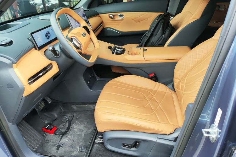 Used Geely Galaxy Xingjian 7 EM-i 2025 120km Navigator Edition Left Front Seat