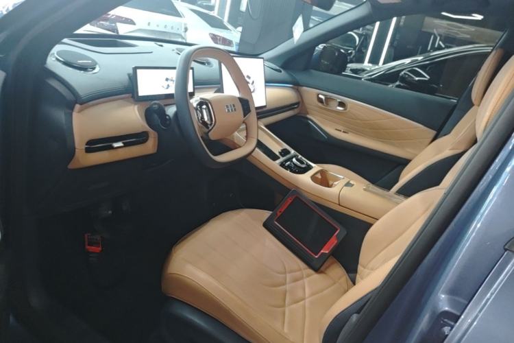Used Geely Galaxy Xingjian 7 EM-i 2025 120km Navigator Edition Left Front Seat