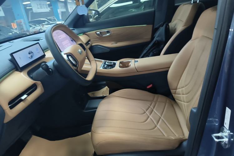 Used Geely Galaxy Xingjian 7 EM-i 2025 120km Navigator Edition Left Front Seat