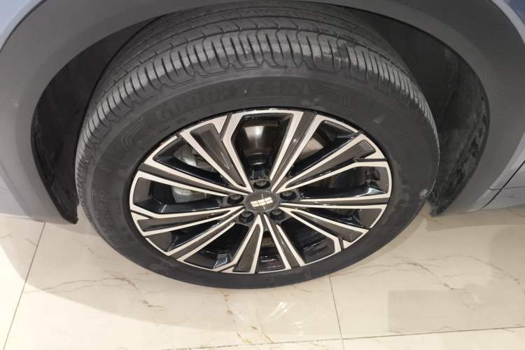 Used Geely Galaxy Xingjian 7 EM-i 2025 120km Navigator Edition Left Front Wheel Hub