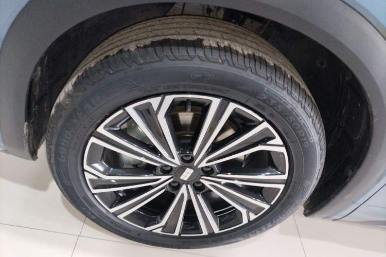Used Geely Galaxy Xingjian 7 EM-i 2025 120km Exploration+ Version Left Front Wheel Hub