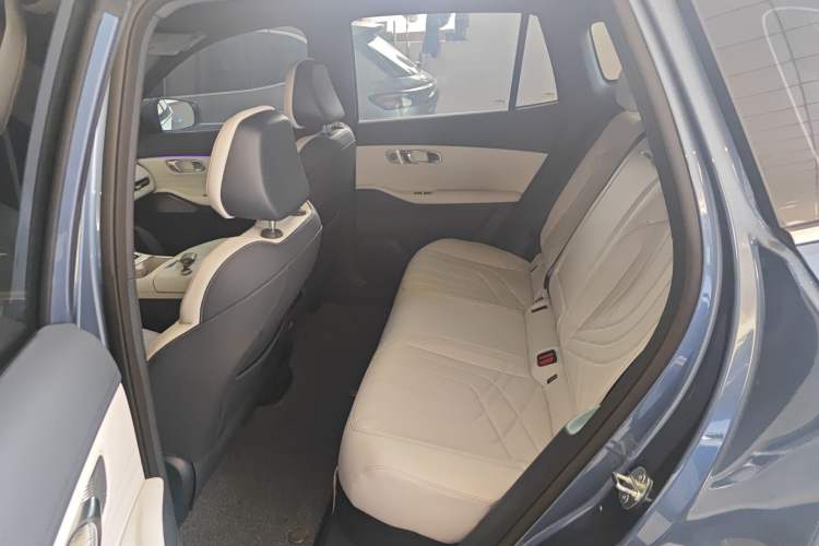Used Geely Galaxy Xingjian 7 EM-i 2025 120km Navigator Edition Left Rear Seat