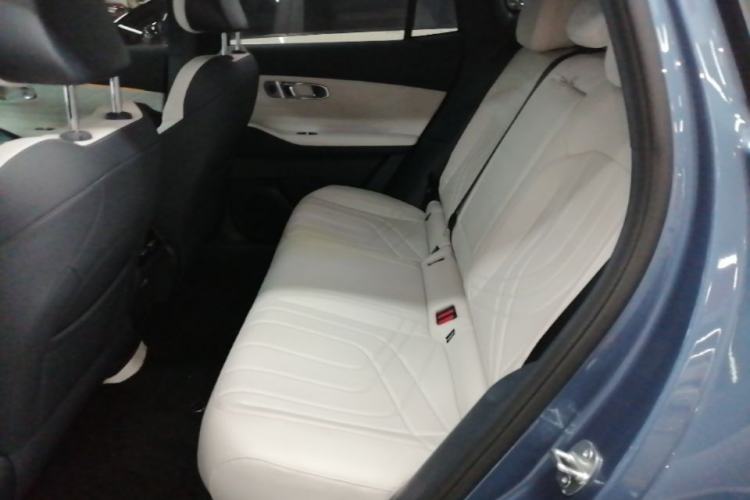 Used Geely Galaxy Xingjian 7 EM-i 2025 120km Navigator Edition Left Rear Seat