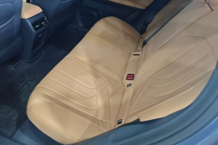Used Geely Galaxy Xingjian 7 EM-i 2025 120km Exploration+ Version Left Rear Seat