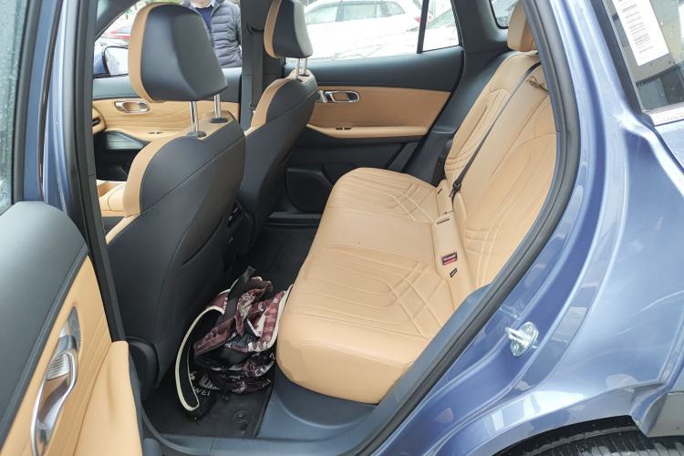 Used Geely Galaxy Xingjian 7 EM-i 2025 120km Navigator Edition Left Rear Seat