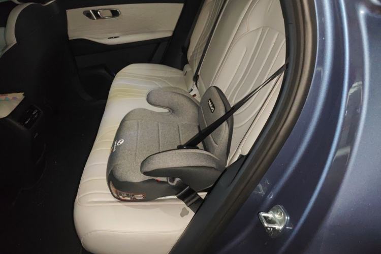 Used Geely Galaxy Xingjian 7 EM-i 2025 120km Navigator Edition Left Rear Seat