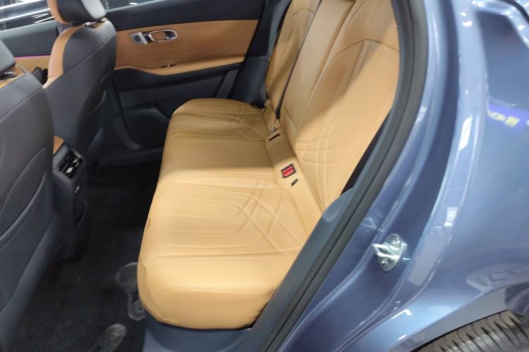 Used Geely Galaxy Xingjian 7 EM-i 2025 120km Navigator Edition Left Rear Seat