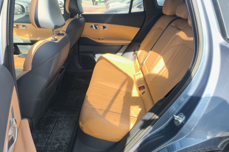 Used Geely Galaxy Xingjian 7 EM-i 2025 120km Navigator Edition Left Rear Seat