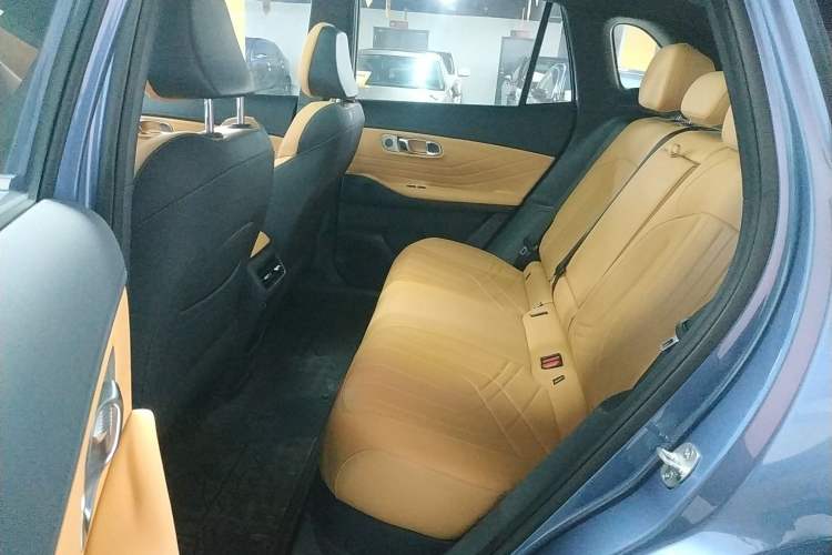 Used Geely Galaxy Xingjian 7 EM-i 2025 120km Navigator Edition Left Rear Seat