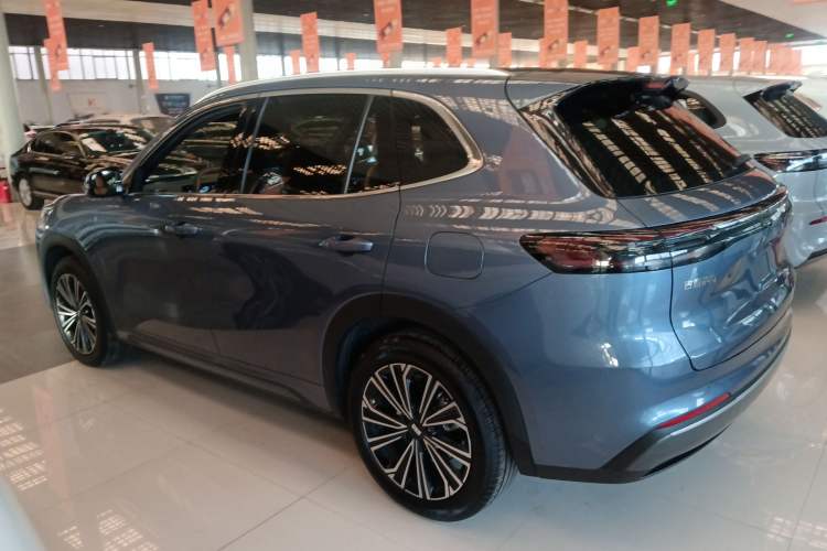 Used Geely Galaxy Xingjian 7 EM-i 2025 120km Navigator Edition Left Side