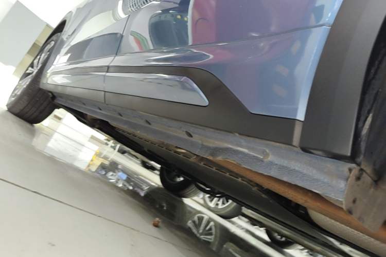Used Geely Galaxy Xingjian 7 EM-i 2025 120km Navigator Edition Left Side Sill
