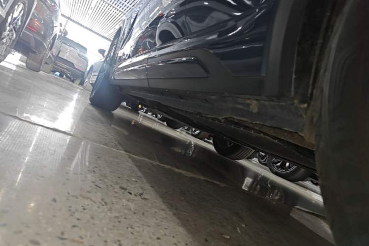 Used Geely Galaxy Xingjian 7 EM-i 2025 120km Navigator Edition Left Side Sill