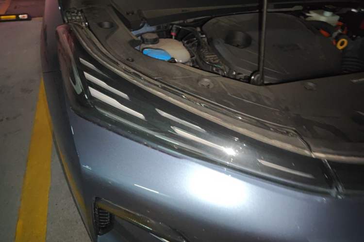 Used Geely Galaxy Xingjian 7 EM-i 2025 120km Navigator Edition Right Front Headlight