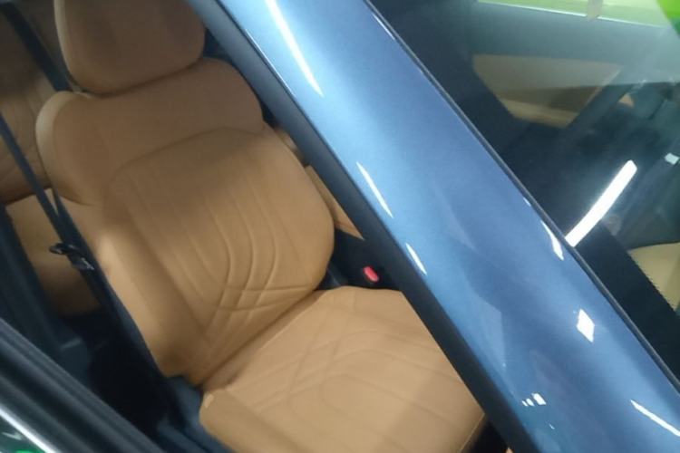 Used Geely Galaxy Xingjian 7 EM-i 2025 120km Navigator Edition Right Front Seat