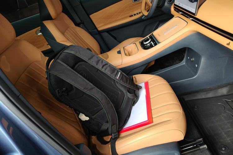 Used Geely Galaxy Xingjian 7 EM-i 2025 120km Navigator Edition Right Front Seat