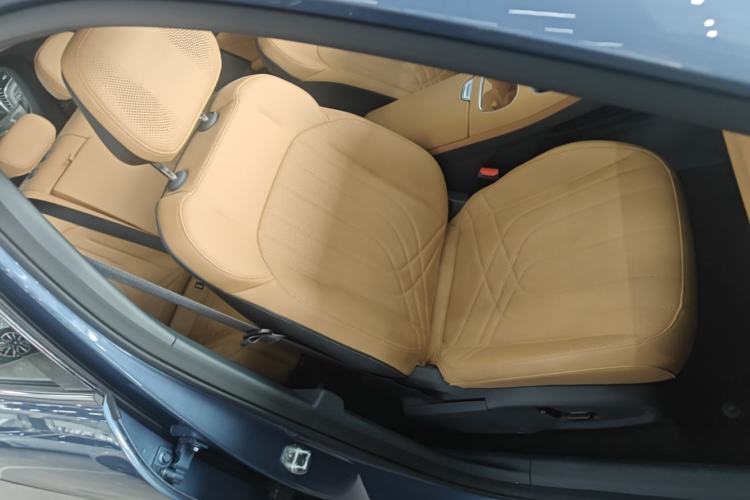 Used Geely Galaxy Xingjian 7 EM-i 2025 120km Navigator Edition Right Front Seat