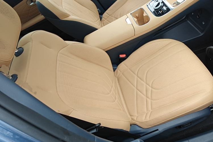 Used Geely Galaxy Xingjian 7 EM-i 2025 120km Navigator Edition Right Front Seat