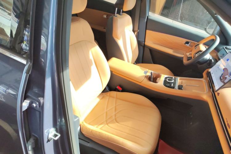 Used Geely Galaxy Xingjian 7 EM-i 2025 120km Navigator Edition Right Front Seat