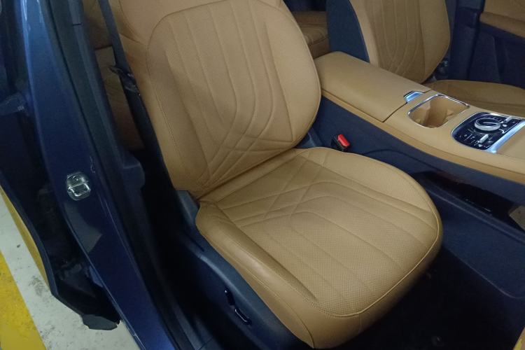 Used Geely Galaxy Xingjian 7 EM-i 2025 120km Navigator Edition Right Front Seat