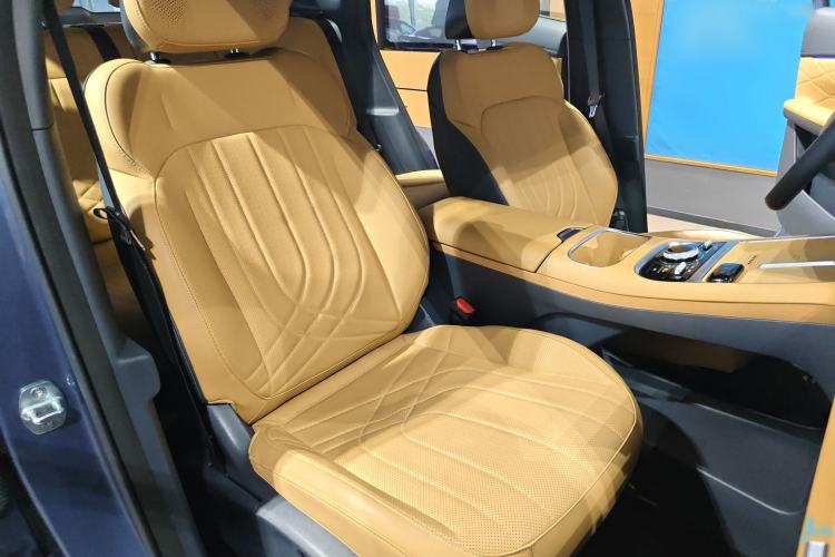 Used Geely Galaxy Xingjian 7 EM-i 2025 120km Navigator Edition Right Front Seat