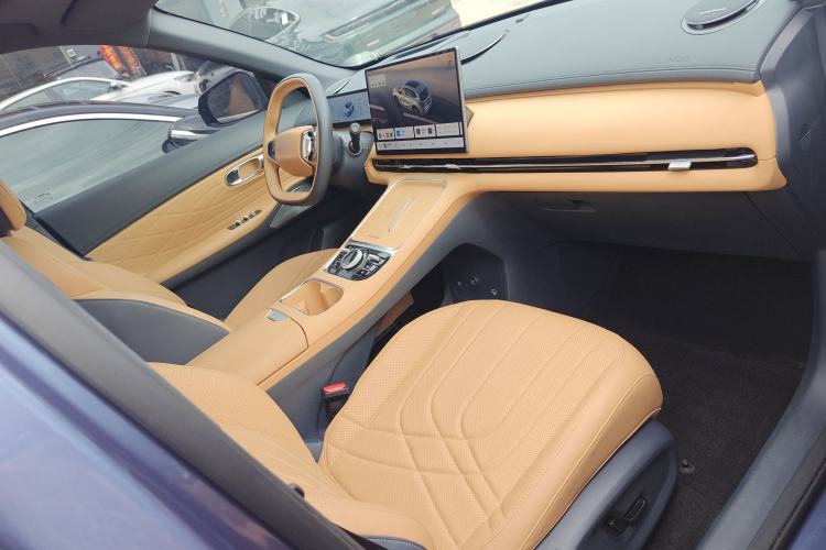 Used Geely Galaxy Xingjian 7 EM-i 2025 120km Exploration+ Version Right Front Seat