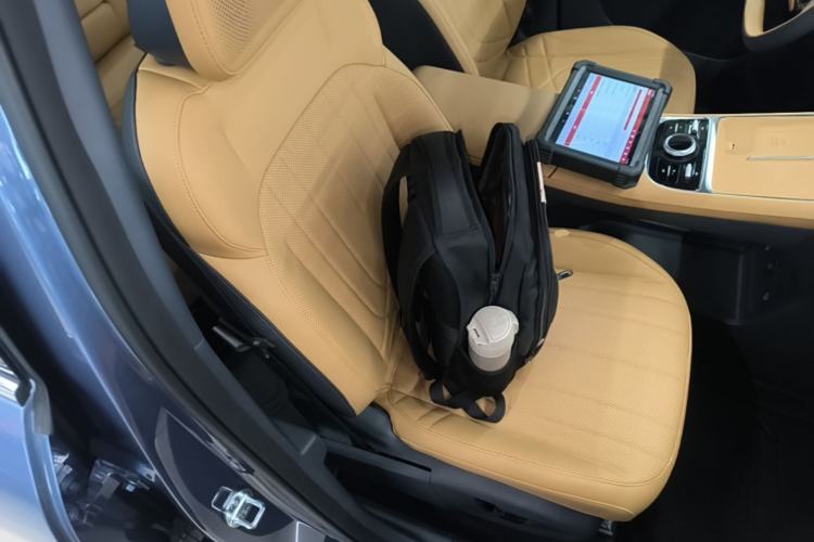 Used Geely Galaxy Xingjian 7 EM-i 2025 120km Navigator Edition Right Front Seat