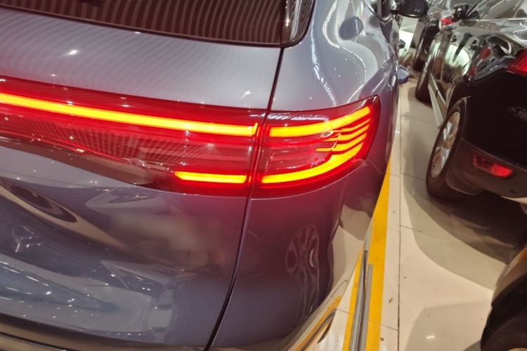 Used Geely Galaxy Xingjian 7 EM-i 2025 120km Navigator Edition Right Rear Taillight