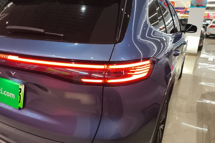 Used Geely Galaxy Xingjian 7 EM-i 2025 120km Navigator Edition Right Rear Taillight