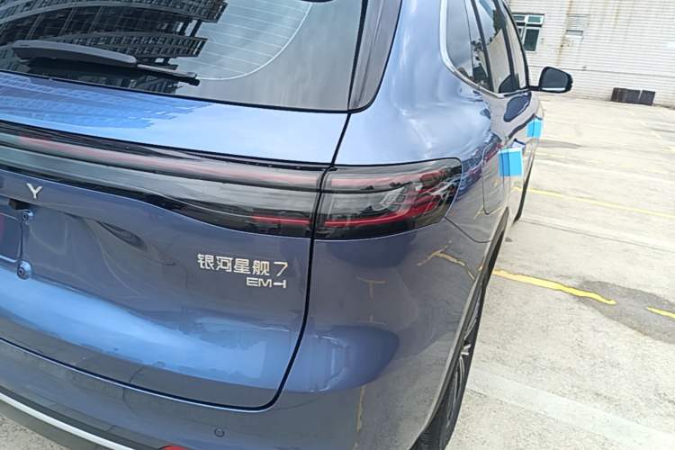 Used Geely Galaxy Xingjian 7 EM-i 2025 120km Navigator Edition Right Rear Taillight
