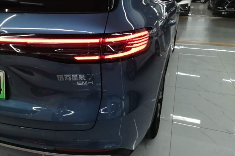 Used Geely Galaxy Xingjian 7 EM-i 2025 120km Navigator Edition Right Rear Taillight