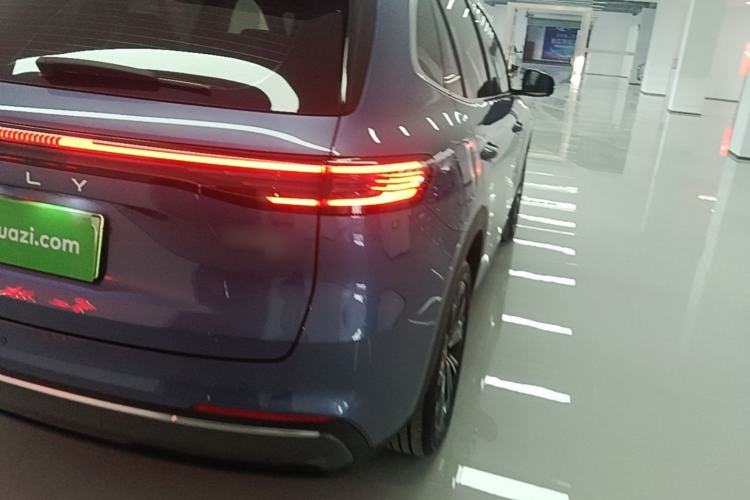Used Geely Galaxy Xingjian 7 EM-i 2025 120km Navigator Edition Right Rear Taillight
